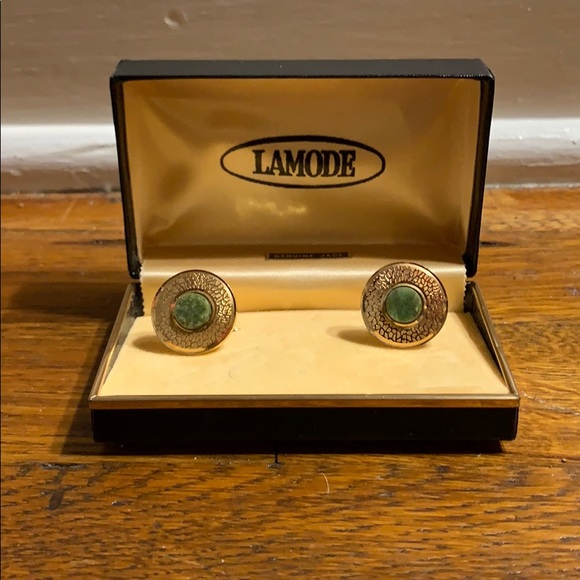 lamode Other - Genuine Jade Lamode cuff links